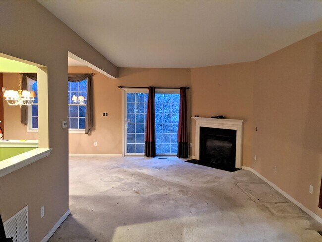Building Photo - Perfect Townhouse Rental in Sicklerville!