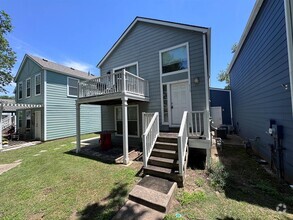 Building Photo - 113 Rush Haven