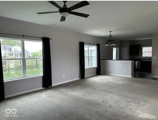 Building Photo - 2441 Shadowbrook Trce