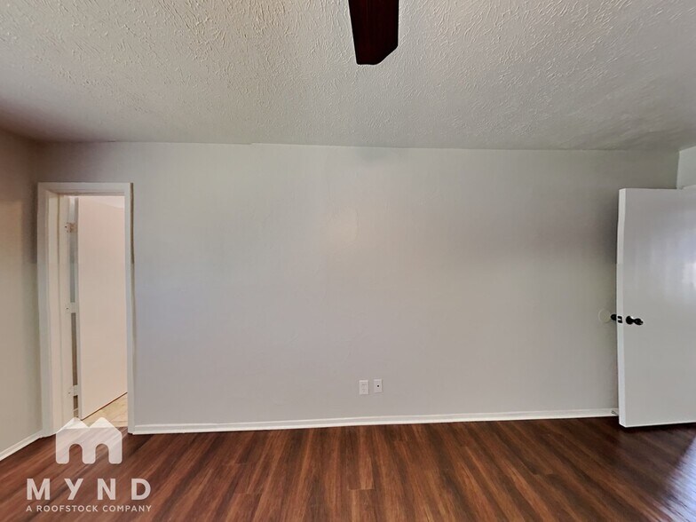 Building Photo - 7145 Romford Way