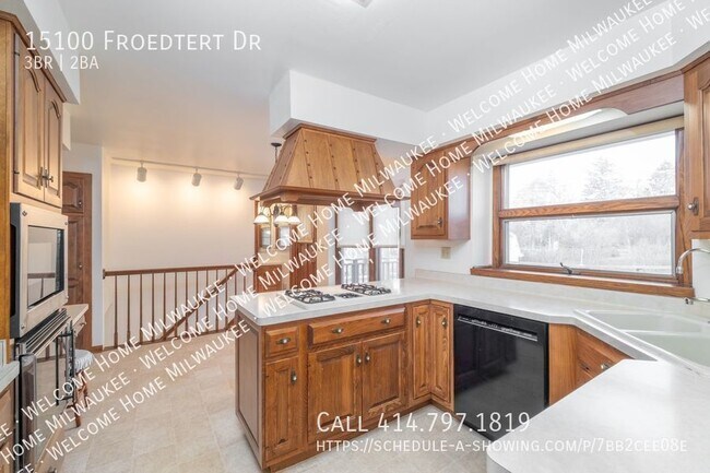 Building Photo - Discover the charm of living in Elm Grove ...