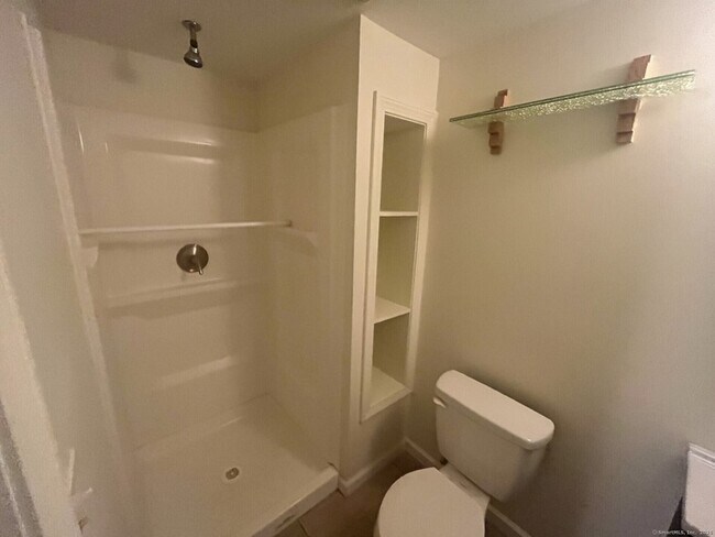 Building Photo - 2 Allspice Ln