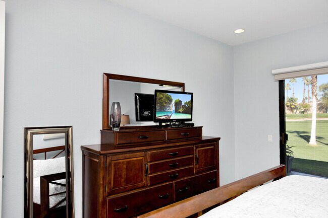 Building Photo - 67320 Cumbres Ct