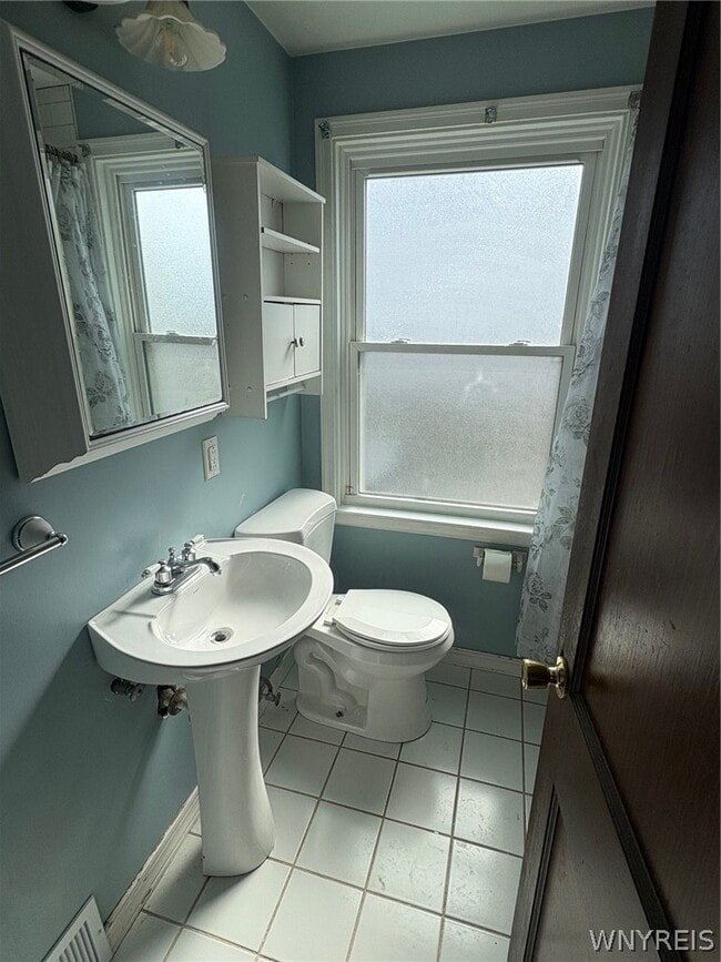 Building Photo - 484 81st St