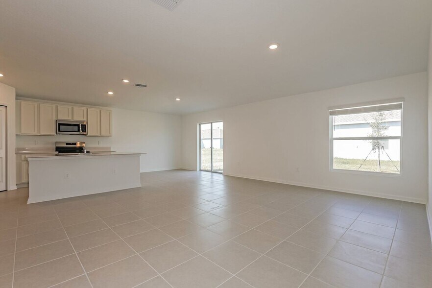 Building Photo - 2778 Pioneer Trl