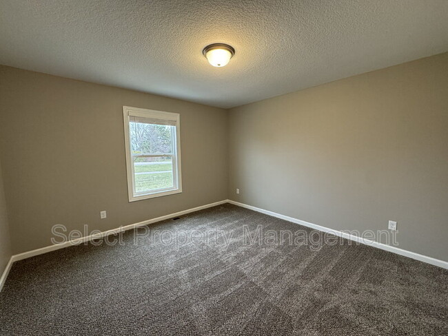 Building Photo - 4122 Lima Rd
