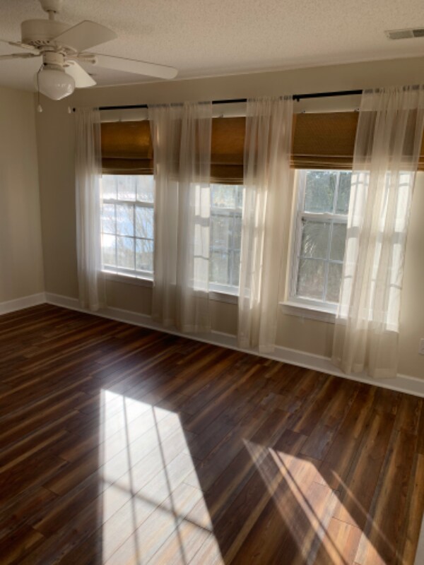 Building Photo - 2984 Sugarberry Ln