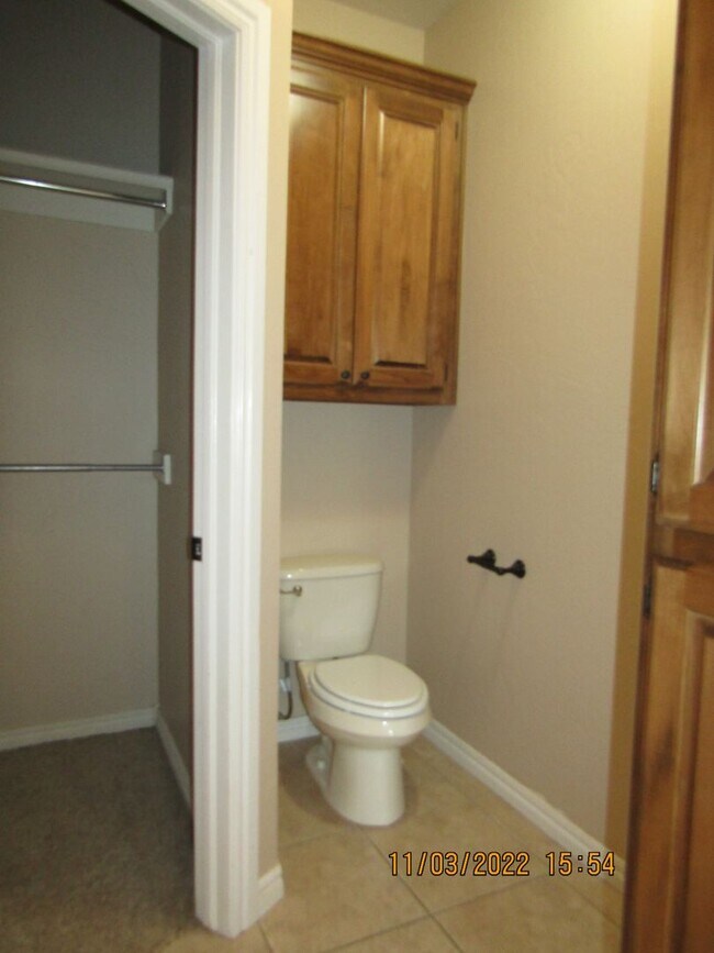 Building Photo - PETS NEGOTIABLE  !!!