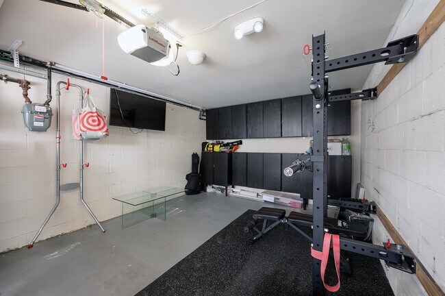 Building Photo - 309 Palisade Ave