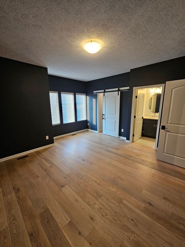 Building Photo - 31 Ashbourne Dr