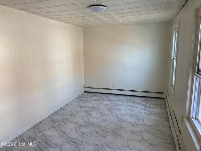 Building Photo - 1092 Webster St