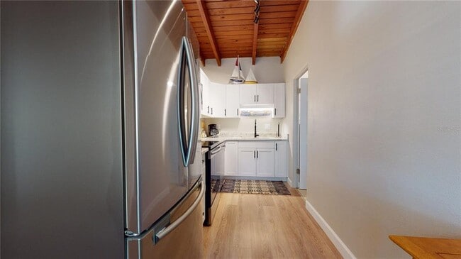 Building Photo - 7901 Boca Ciega Dr