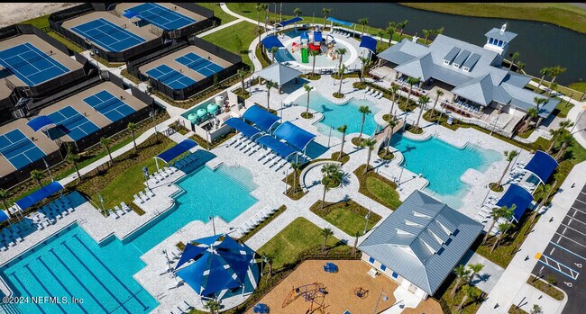 Building Photo - 18 Mellowood Ln