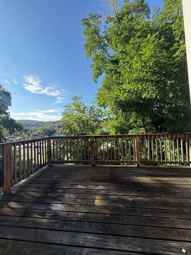 Building Photo - 3 Bed 1 Bath in Cannonsburg