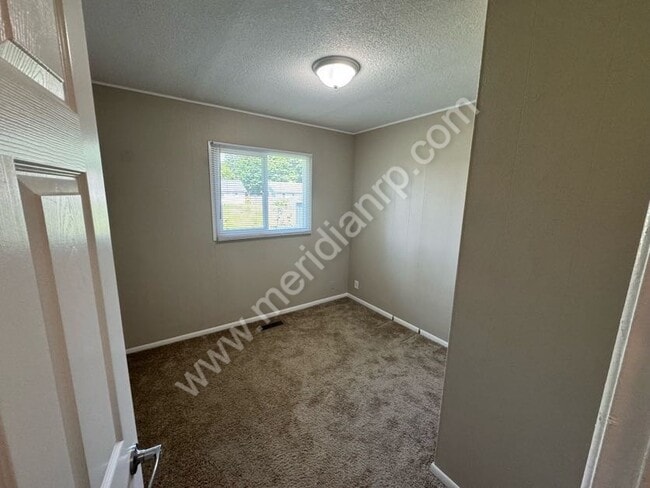 Building Photo - 1154 Melbourne Dr