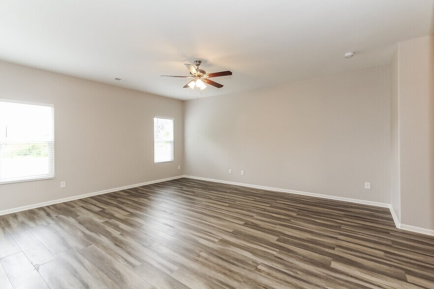 Building Photo - 1157 Black Diamond Dr