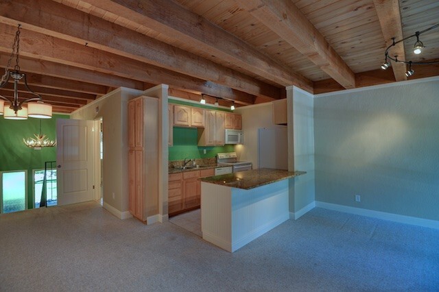 Building Photo - Incline Village: Condo - 3 Bedrooms, 2 Ful...