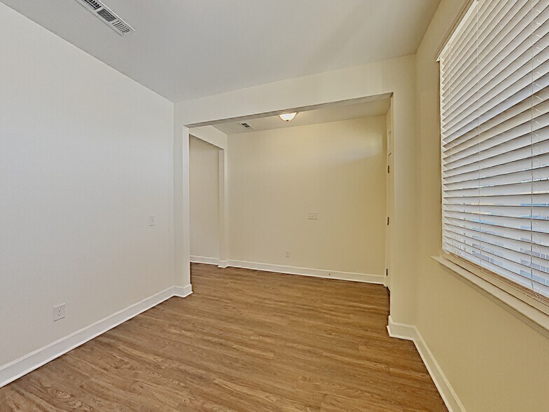 Building Photo - 4034 Birchfield Pl