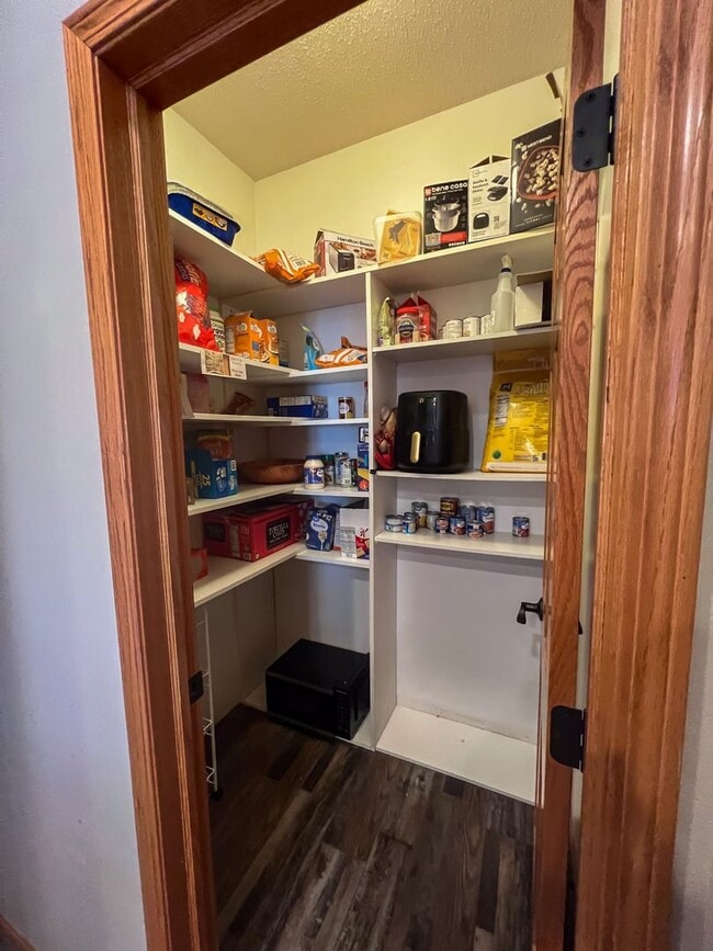 Building Photo - Single Family Home in Moorhead!