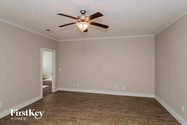 Building Photo - 225 Union Station Dr