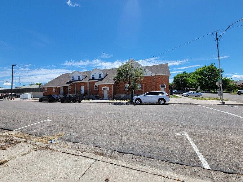Building Photo - 1401 Oakley Ave