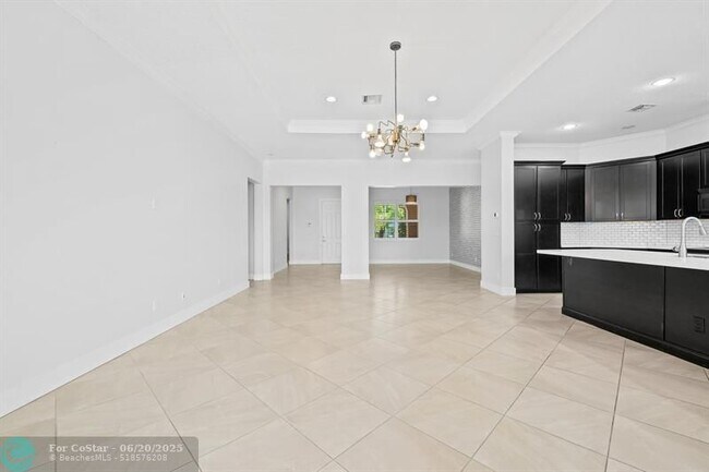 Building Photo - 6412 SW 55th Pl
