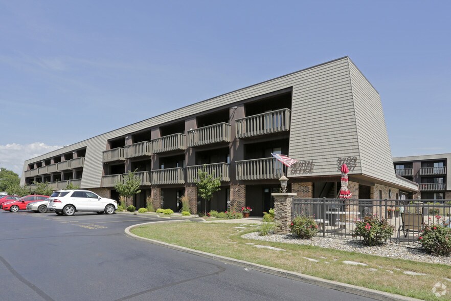 West Mound Apartments 3707 N Northhaven Ct Decatur IL 62526