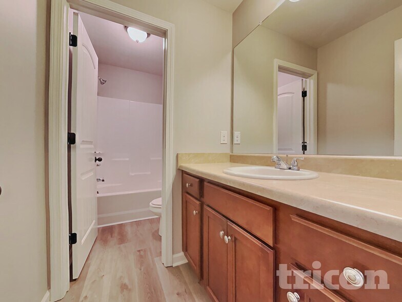 Building Photo - 4042 Plymouth Rock Drive