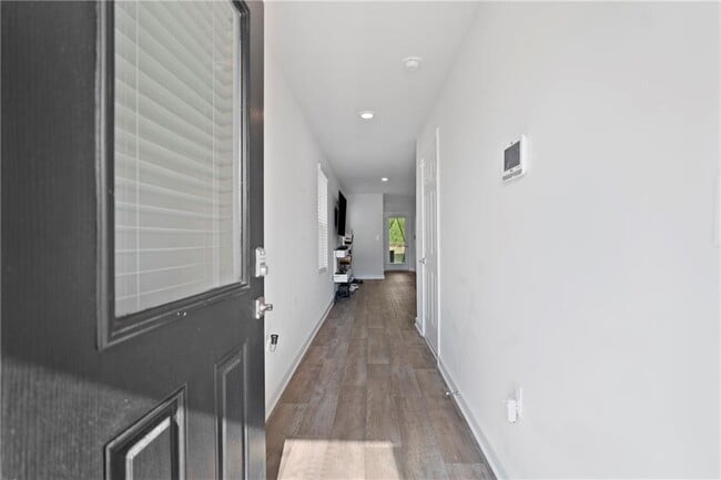 Building Photo - 3540 Station Dr