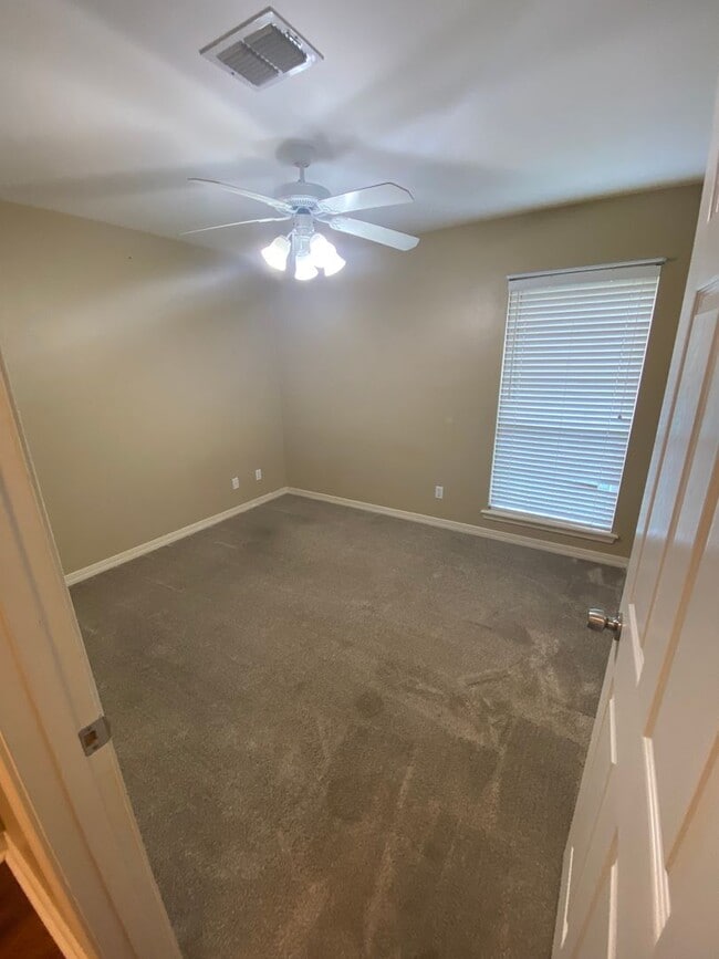 Building Photo - 3206 Hanover Ct
