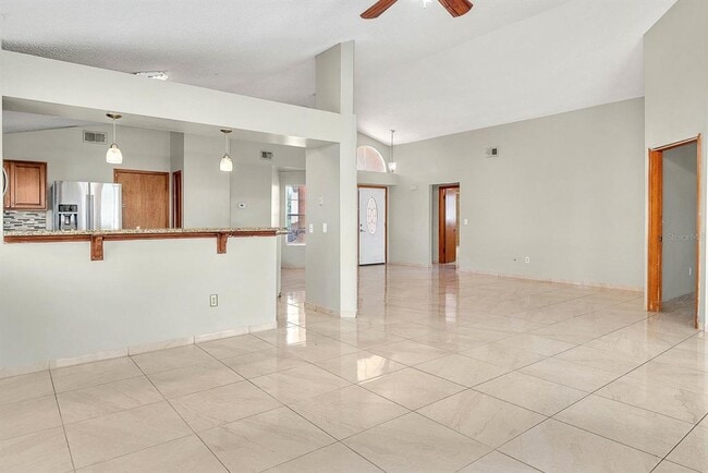 Building Photo - 2505 Kingston Ct