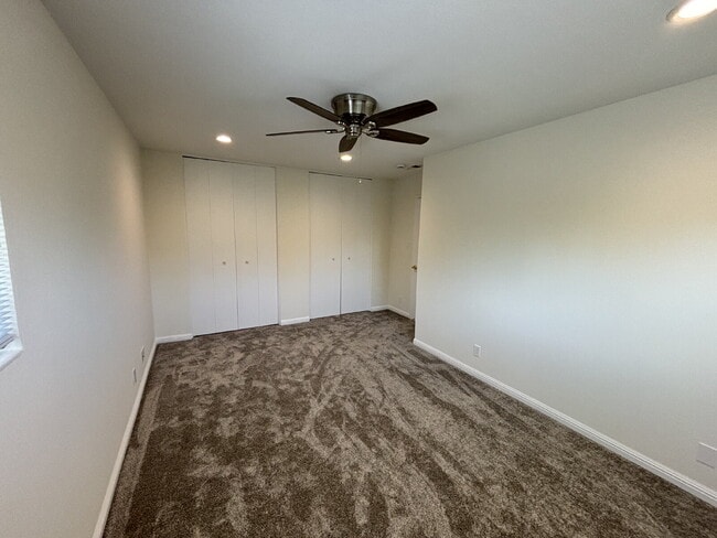 Building Photo - 475 Monti Cir