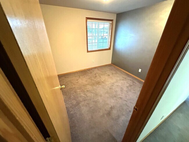 Building Photo - 3 bed 2 bath between Philomath Elementary and Middle School