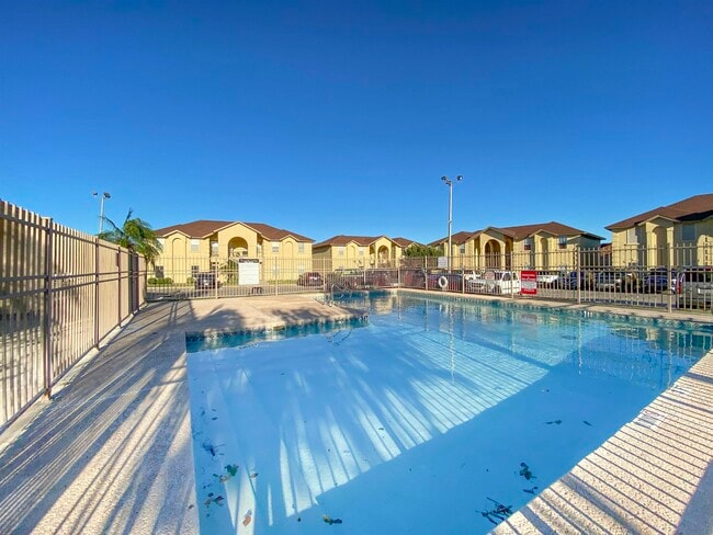 Building Photo - 9804 Cantera Ct
