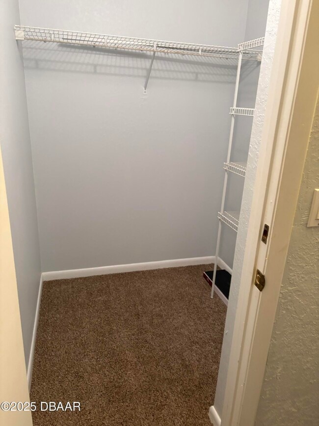 Building Photo - 275 Indigo Dr