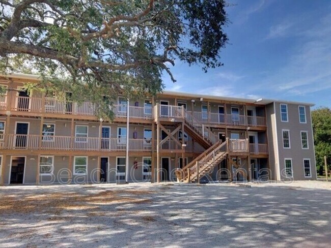 Primary Photo - 403 37th Ave S