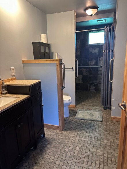 Building Photo - 125 County Line St