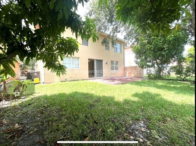 Building Photo - 6786 Aliso Ave