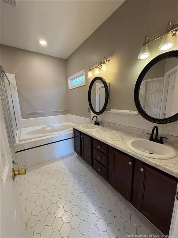 Building Photo - 7705 Spurge Dr