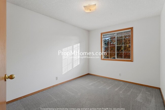 Building Photo - Charming 3-Bedroom, 2.5-Bath Home in Aloha