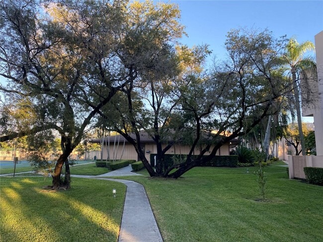 Building Photo - 10985 SW 107th St