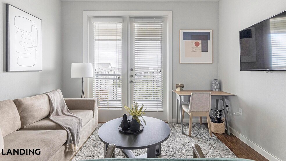 Building Photo - 4300 Cromwell Dr