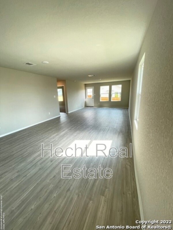 Building Photo - 10555 Varmus Dr