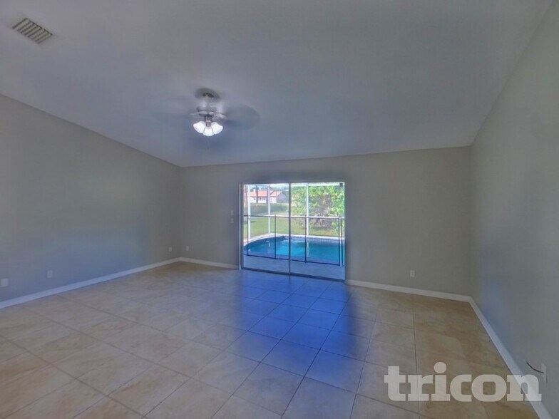 Building Photo - 5197 Brickell Dr