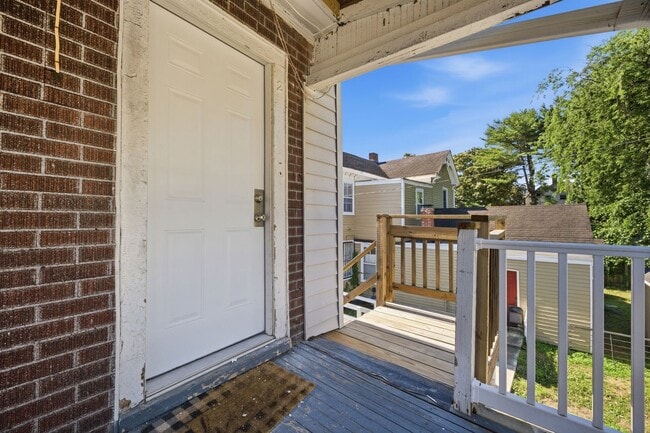 Building Photo - 212 S Armistead Ave