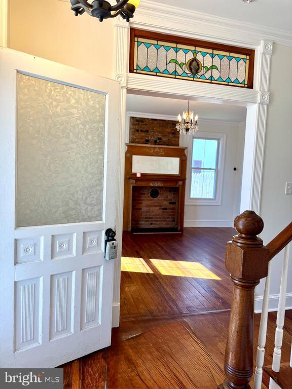 Building Photo - 508 E Main St