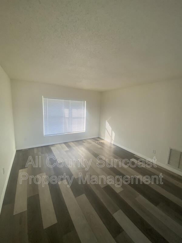 Building Photo - 7450 35th St N
