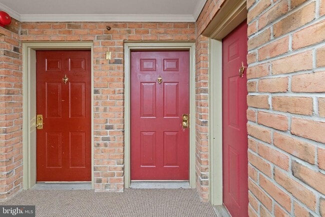 Building Photo - 3400 Tulleys Pointe Ct