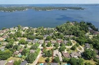 Building Photo - 101 April Point Pl