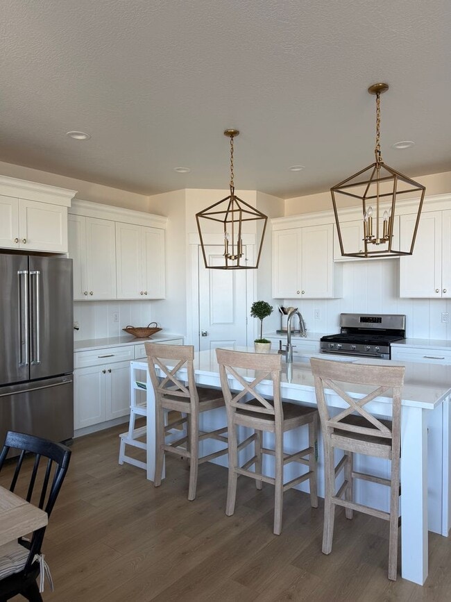 Building Photo - Beautiful Luxury Home in Saratoga Springs!